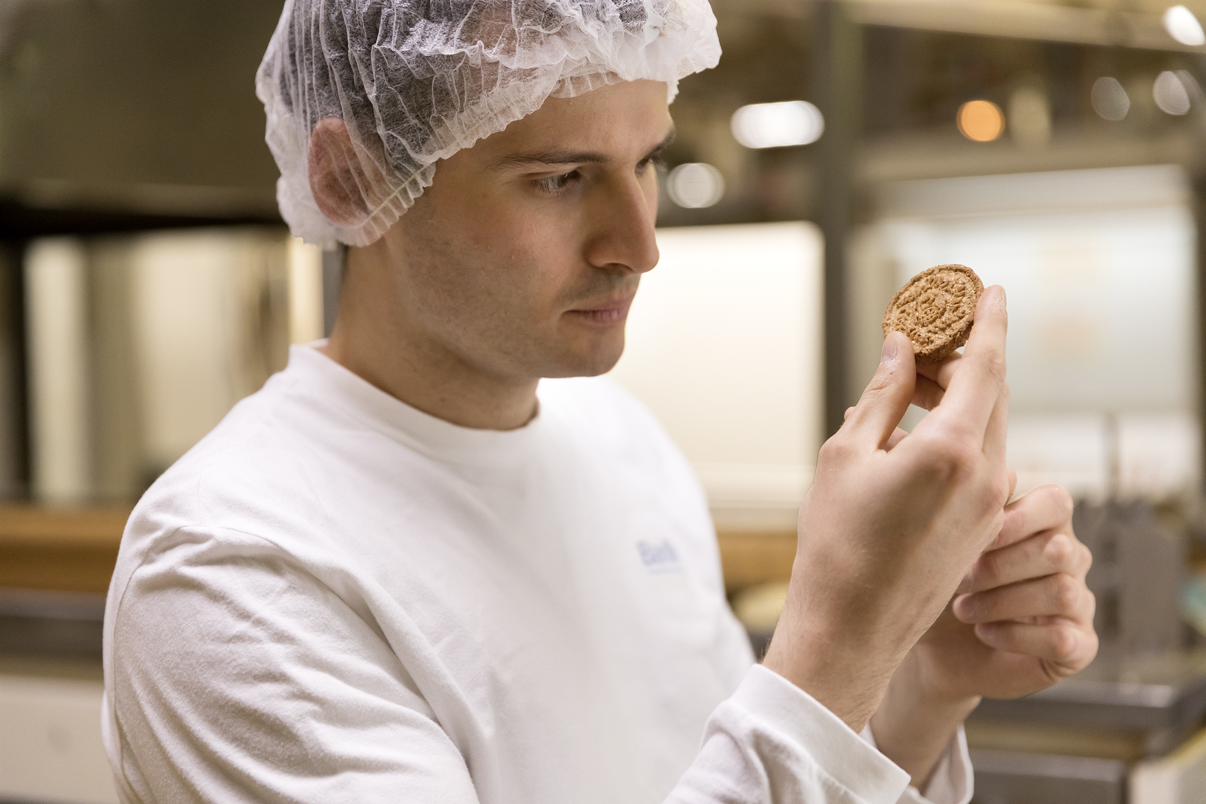 operatore in uno stabilimento Barilla